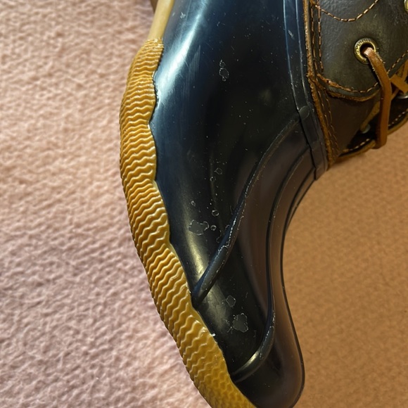 Sperry duck boots. Size 8 - Picture 8 of 9